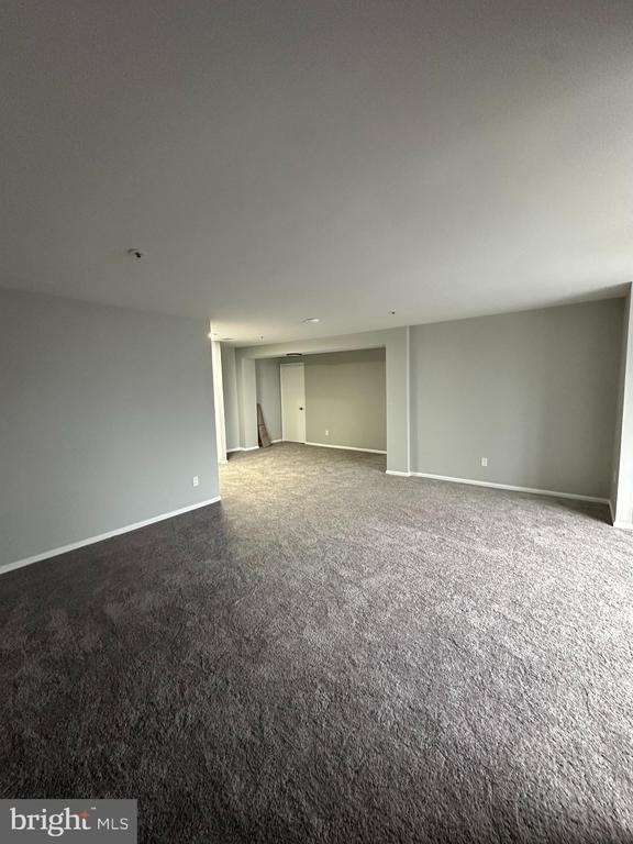8 Russell Avenue - Photo 9