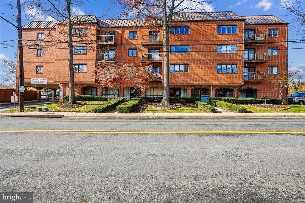 8 Russell Avenue - Photo 0
