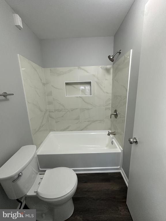 8 Russell Avenue - Photo 34