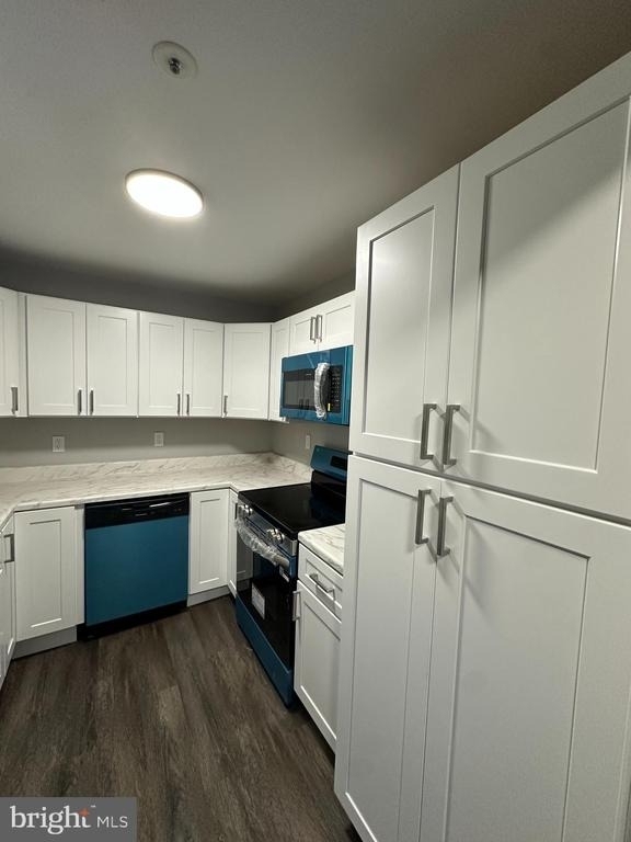 8 Russell Avenue - Photo 3