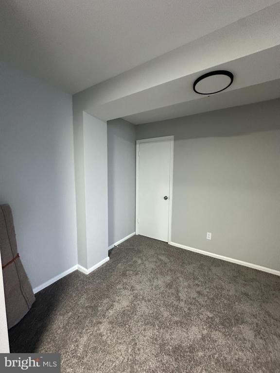 8 Russell Avenue - Photo 13
