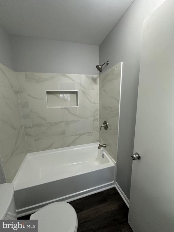 8 Russell Avenue - Photo 35