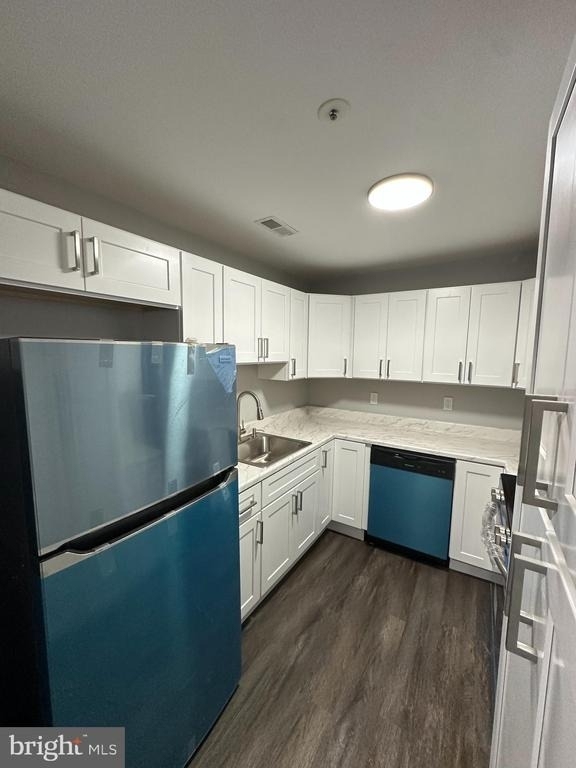 8 Russell Avenue - Photo 4