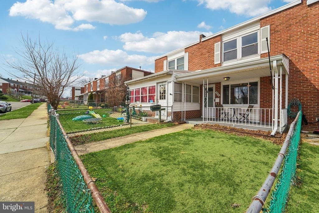 7926 Bank Street - Photo 23