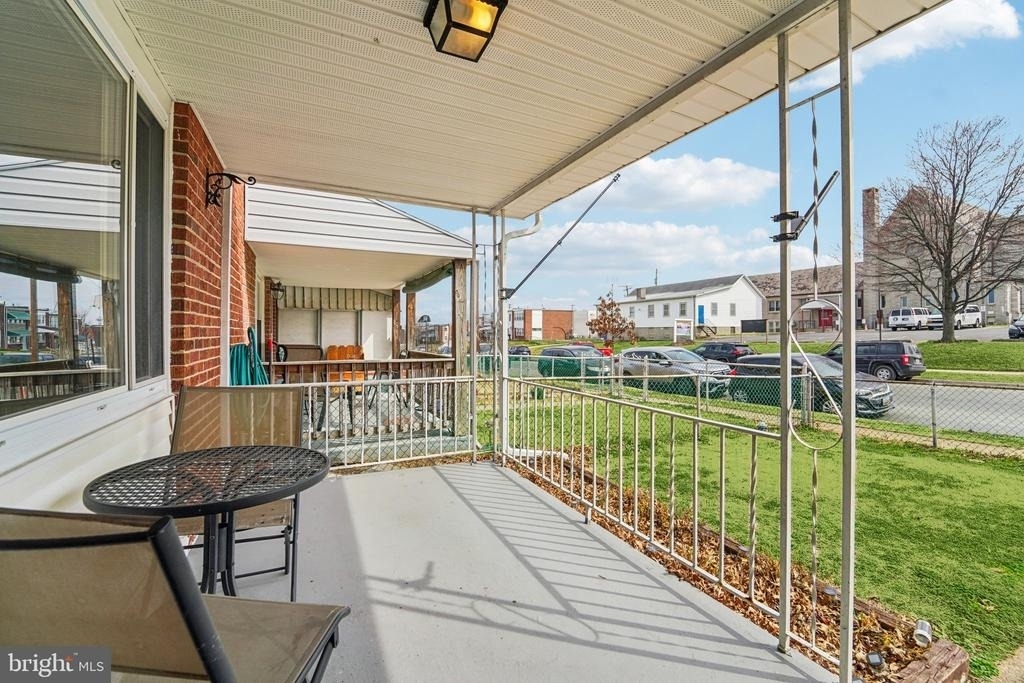 7926 Bank Street - Photo 1