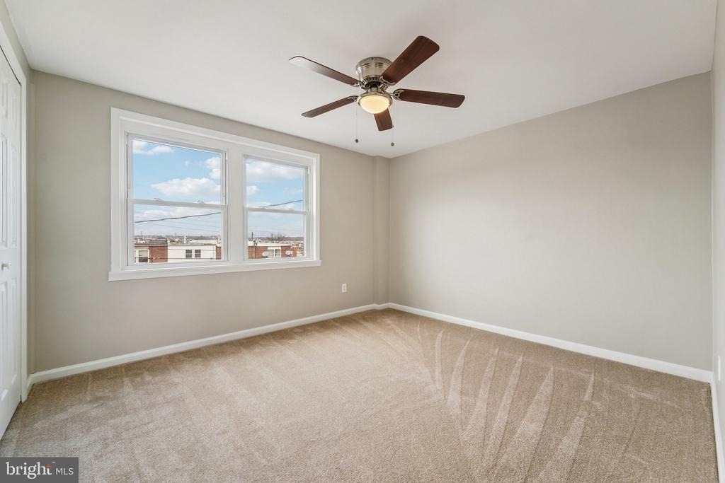 7926 Bank Street - Photo 15