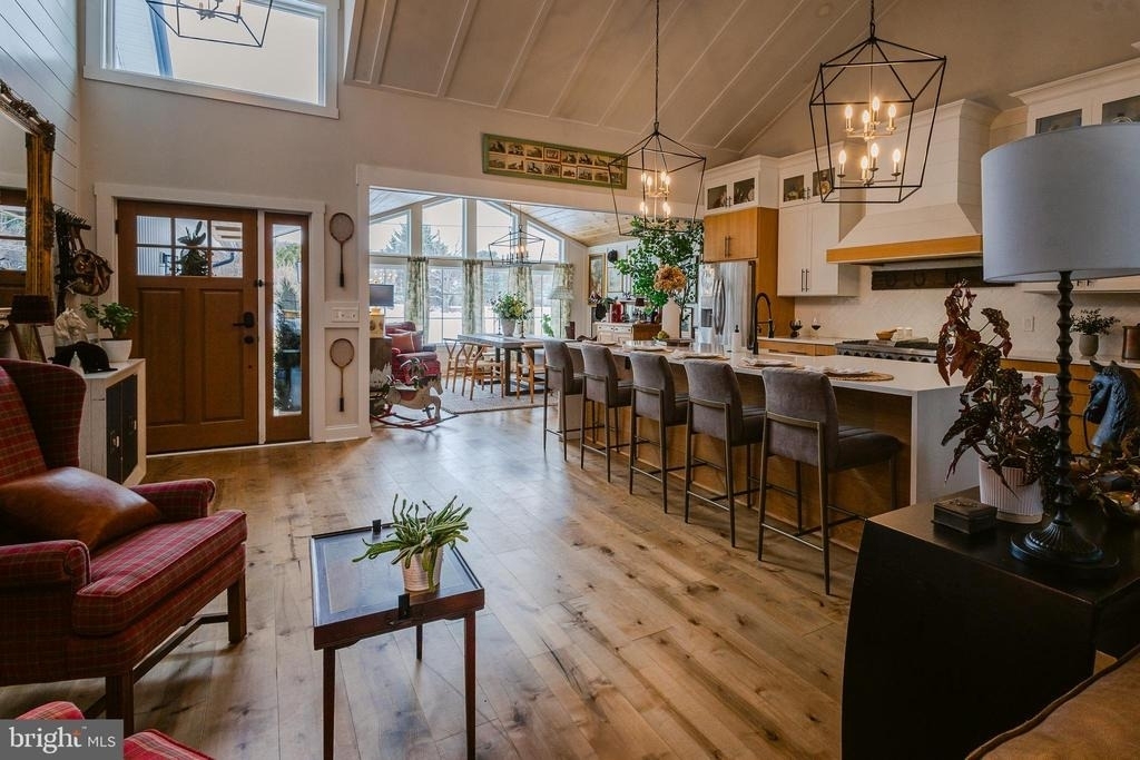 13230 Falls Road - Photo 5