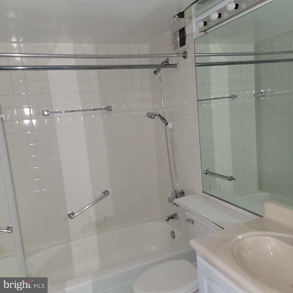 6711 Park Heights Avenue - Photo 2