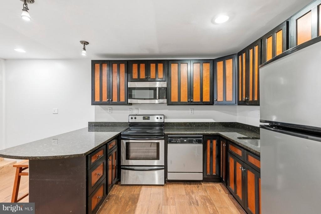 145 Randolph Place Nw - Photo 3
