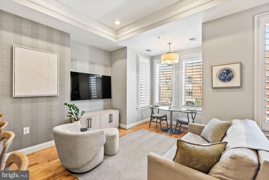 1224 R Street Nw - Photo 0