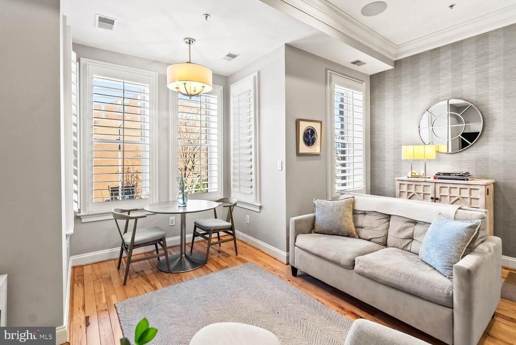 1224 R Street Nw - Photo 1