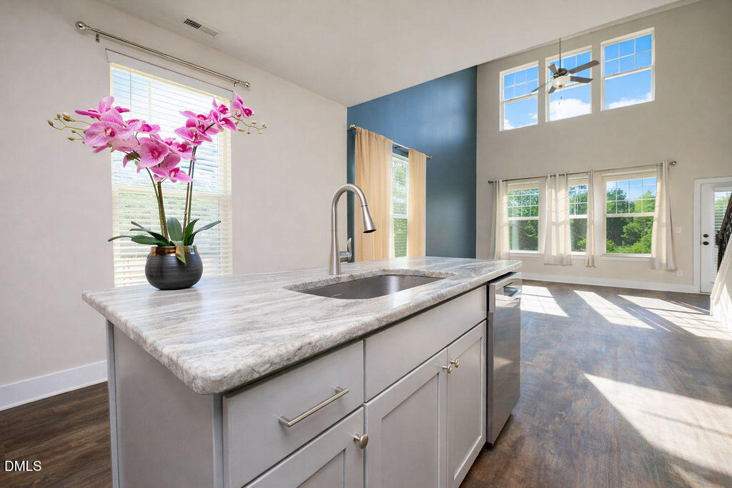 1026 Abbott Street - Photo 7