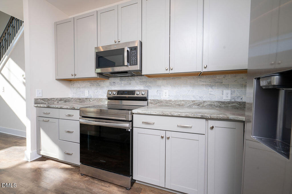 1026 Abbott Street - Photo 6