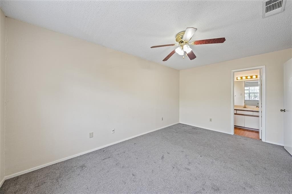 1015 E Yager Ln - Photo 12