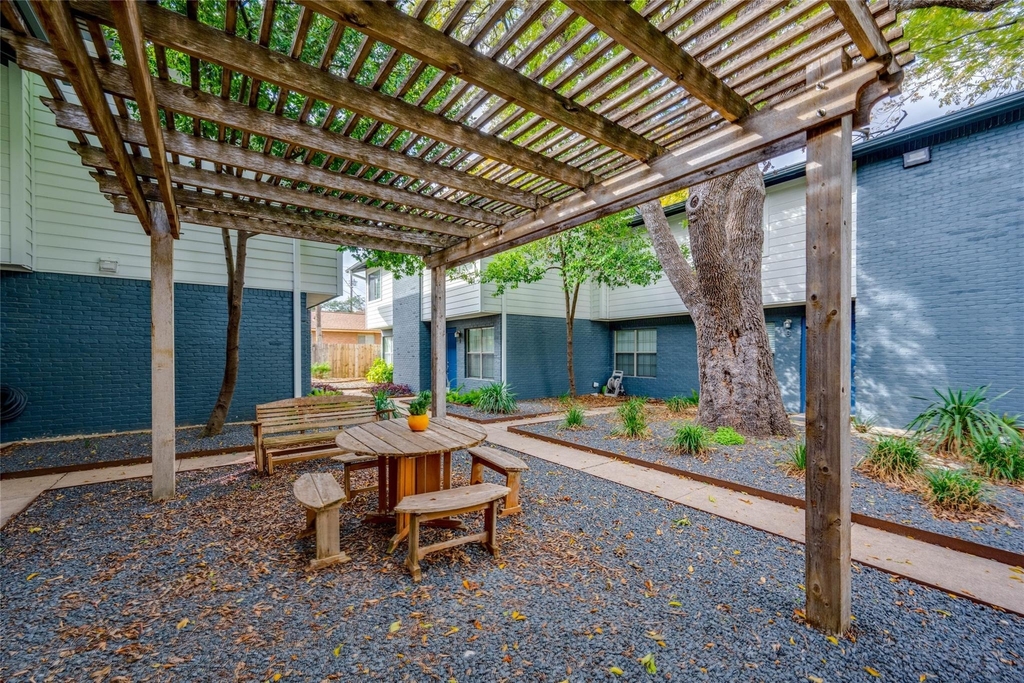 2101 Polaris Ave - Photo 1