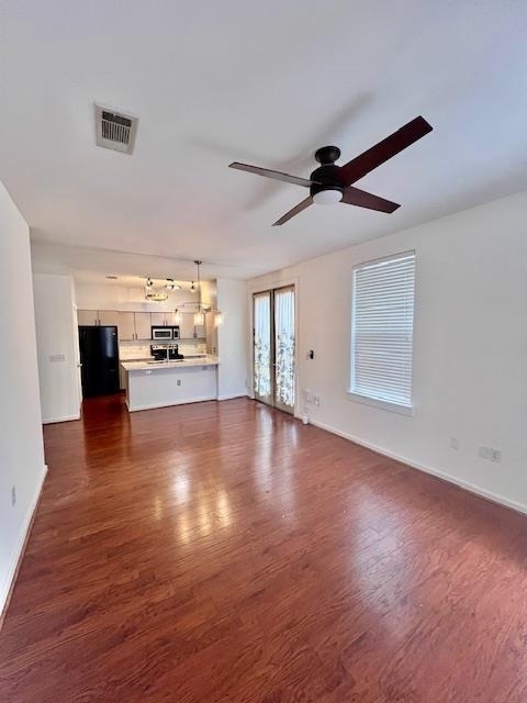 1201 Grove Blvd - Photo 3