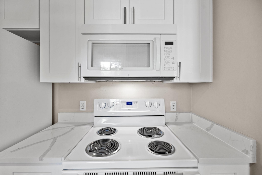 712 Graham Pl - Photo 8