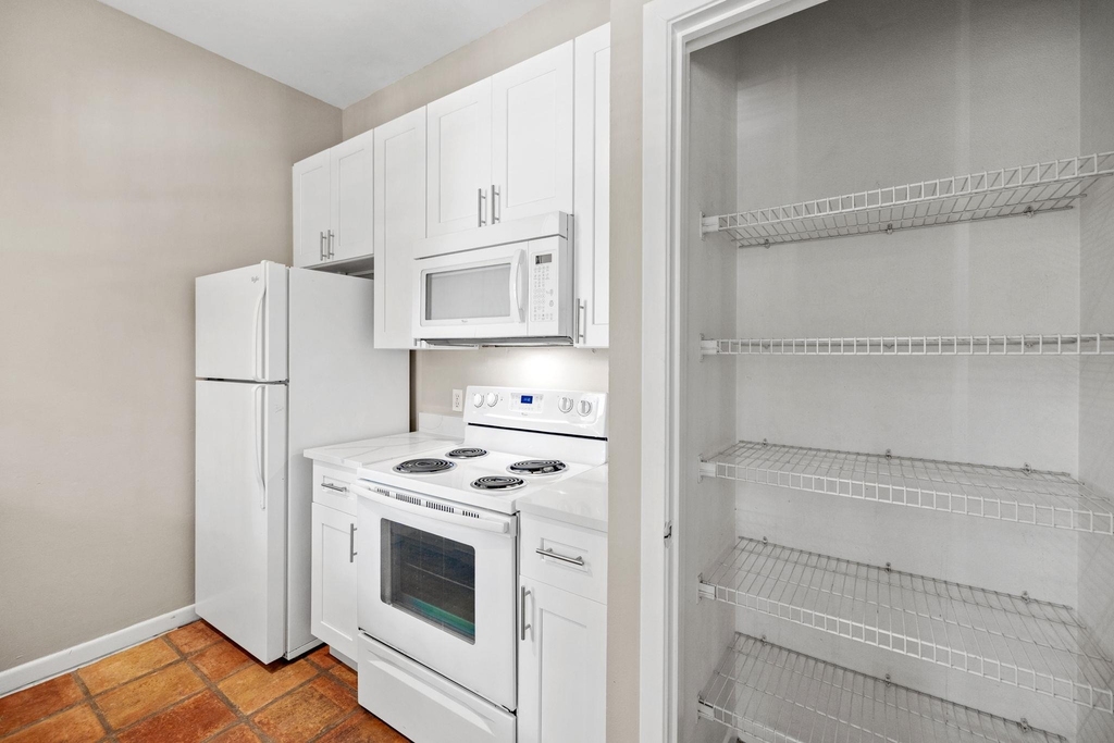 712 Graham Pl - Photo 9