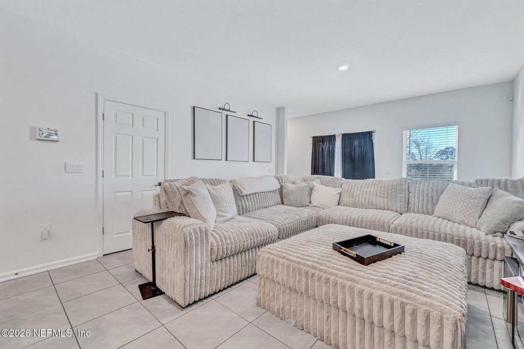 9008 Gifford Drive - Photo 6
