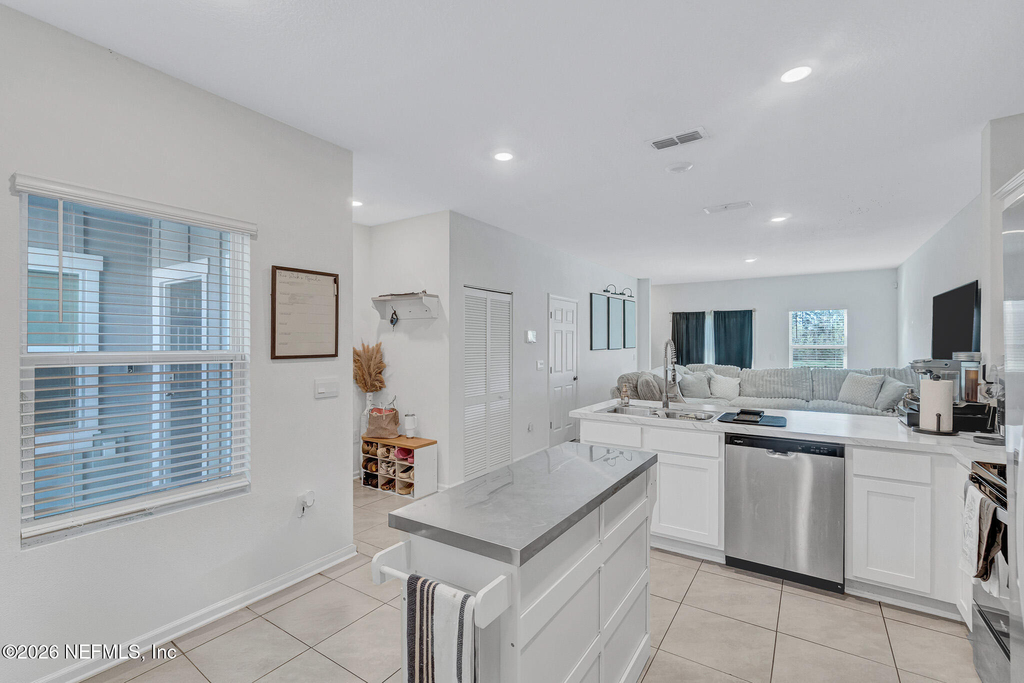 9008 Gifford Drive - Photo 5