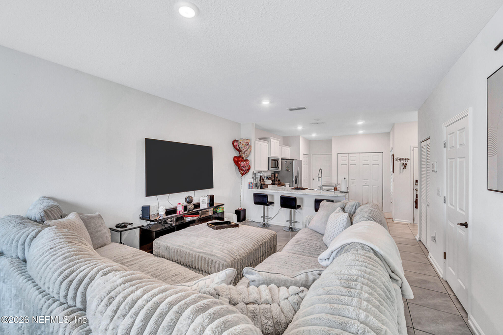 9008 Gifford Drive - Photo 7