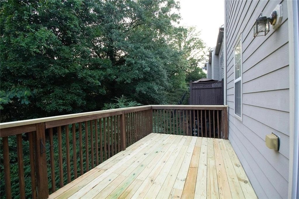 5142 Manerdale Drive Se - Photo 13