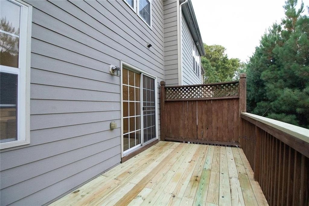 5142 Manerdale Drive Se - Photo 12