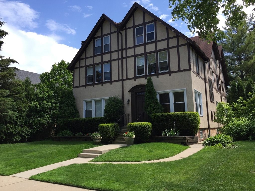 1011 Central Avenue - Photo 0