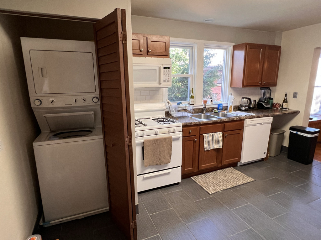1011 Central Avenue - Photo 1