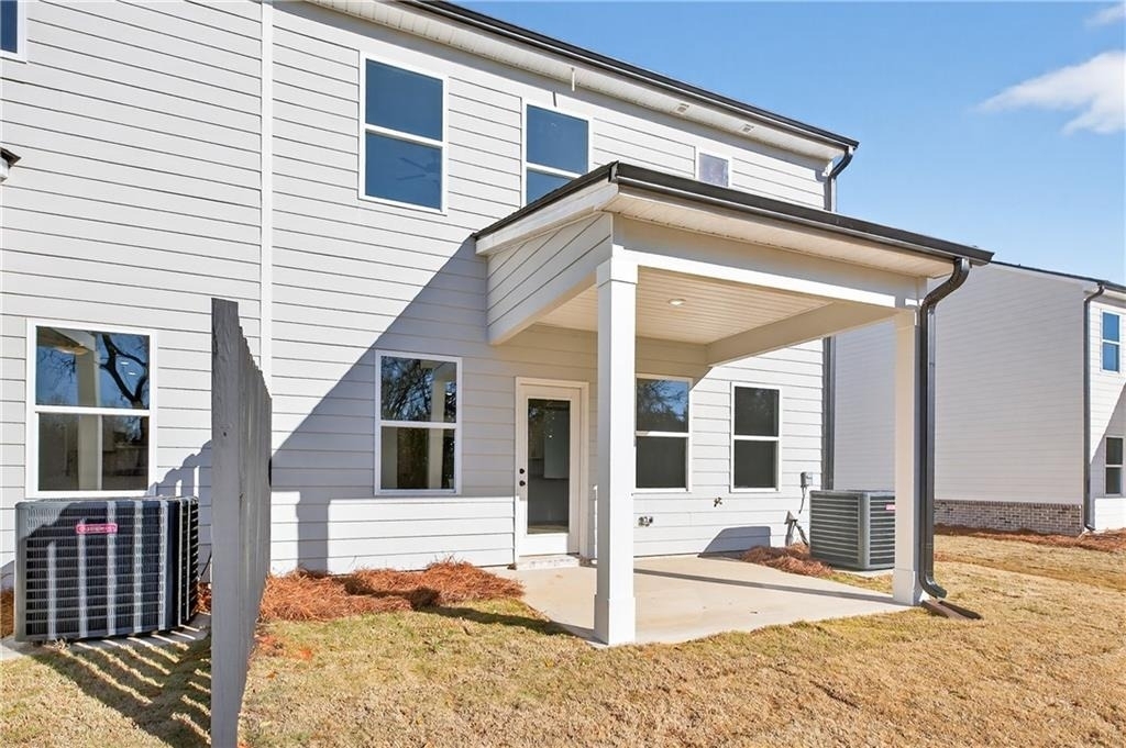 548 Madison St - Photo 8
