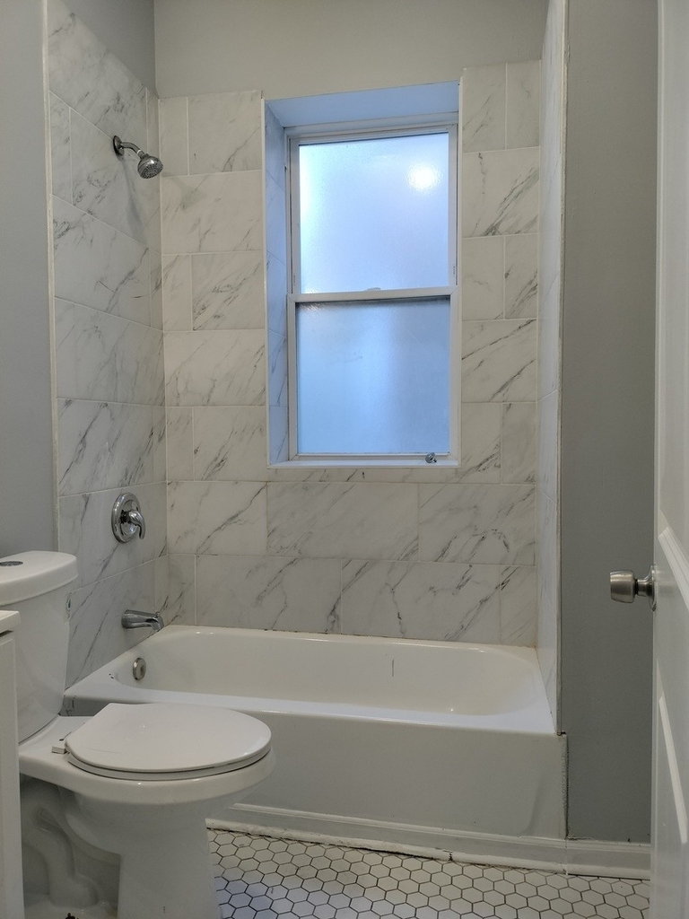5725 S Green Street - Photo 17