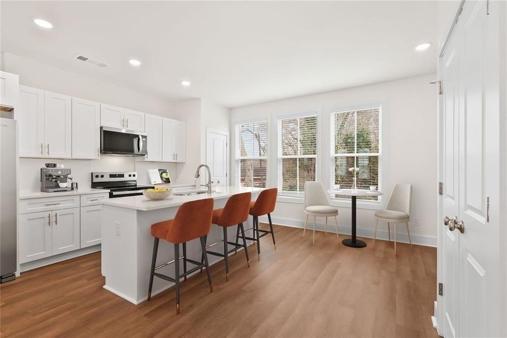195 W Lake Avenue Nw - Photo 4