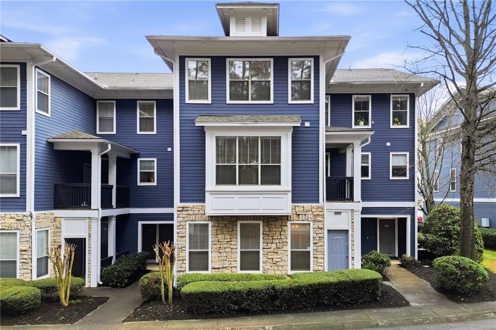 1575 Ridenour Parkway Nw - Photo 1