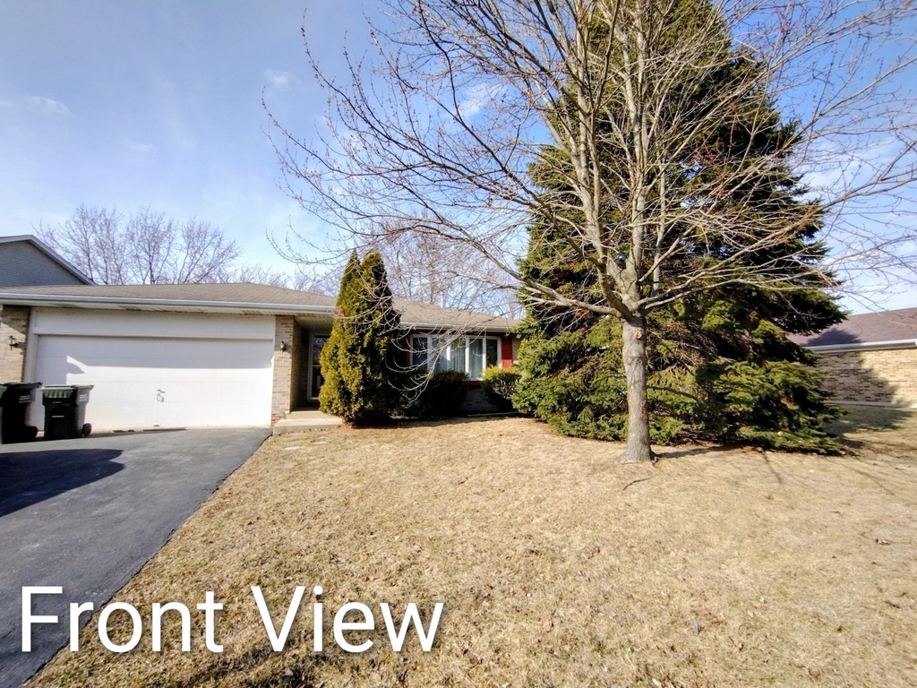 267 Silverado Street - Photo 0