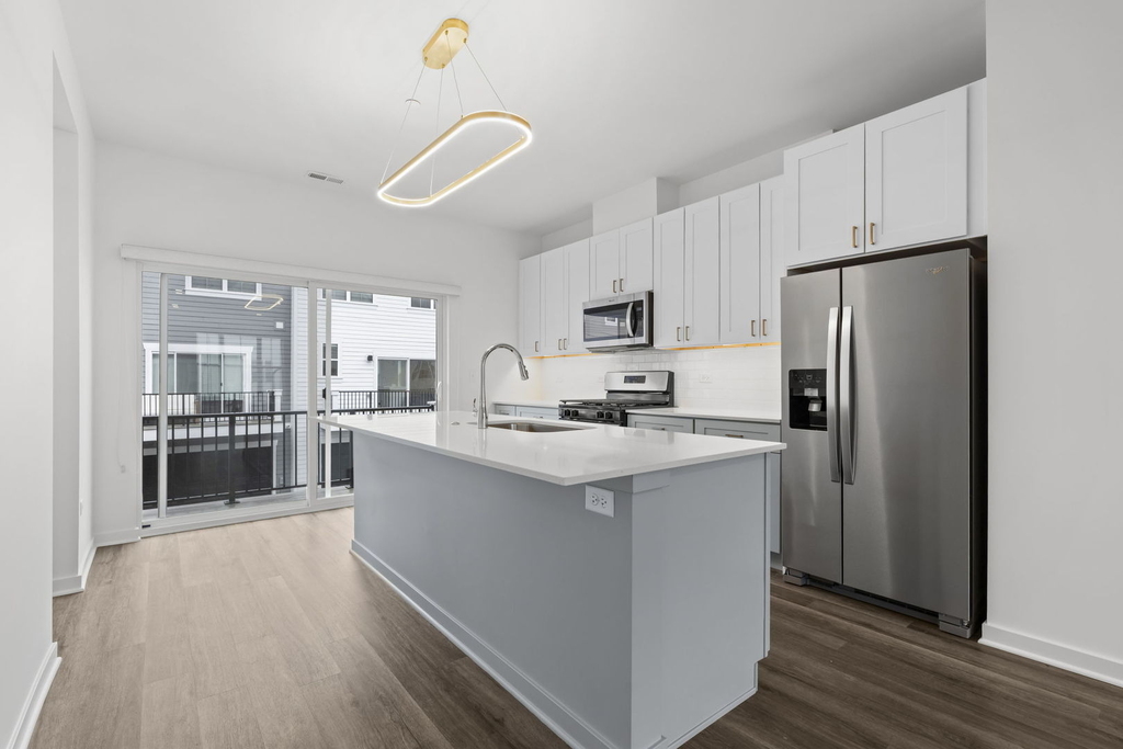 103 E Crystal Lake Avenue - Photo 1