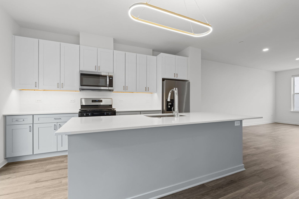 103 E Crystal Lake Avenue - Photo 3