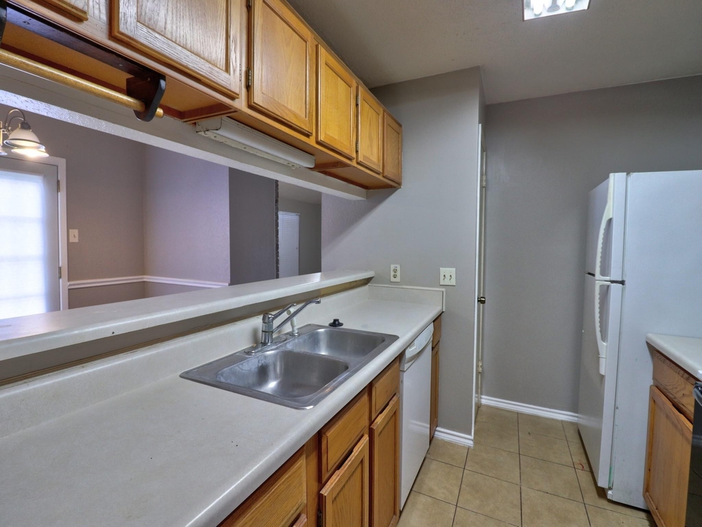 9203 Danforth Way - Photo 11
