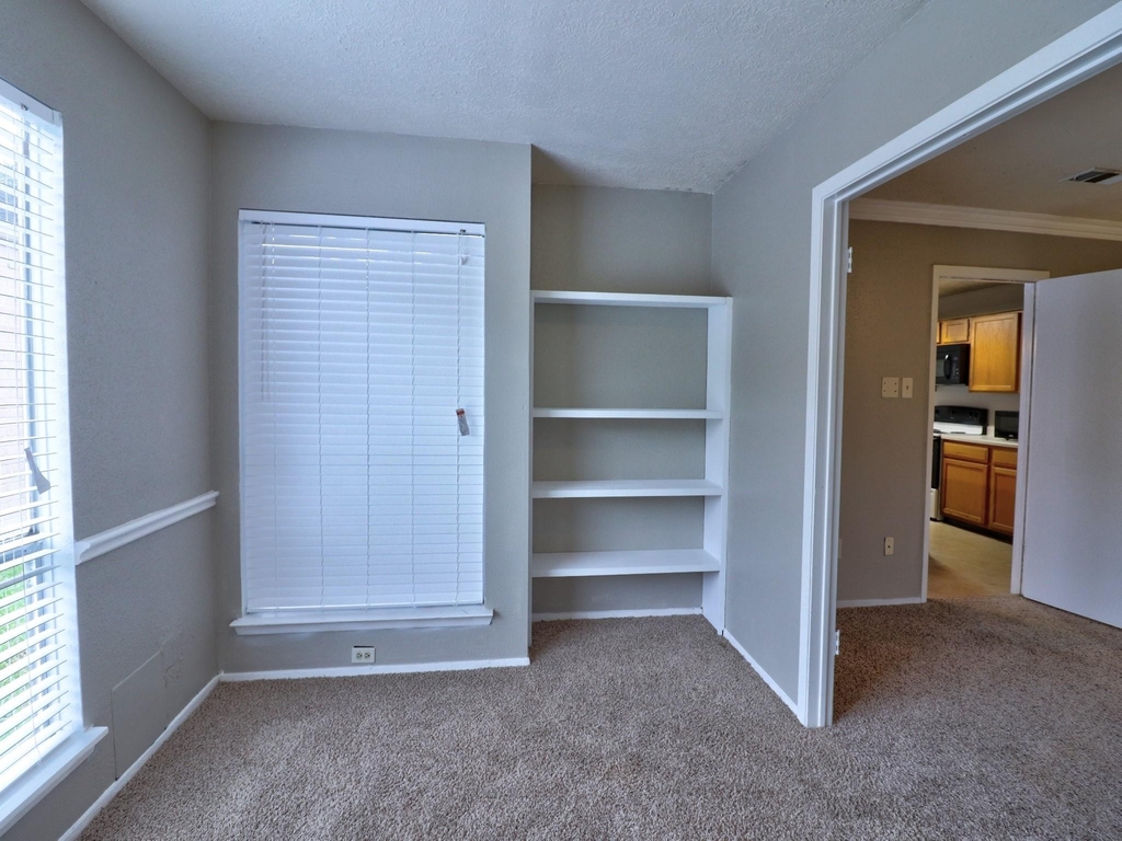 9203 Danforth Way - Photo 15