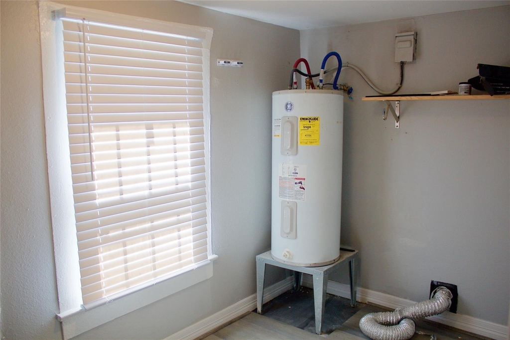 3314 Holman Street - Photo 7