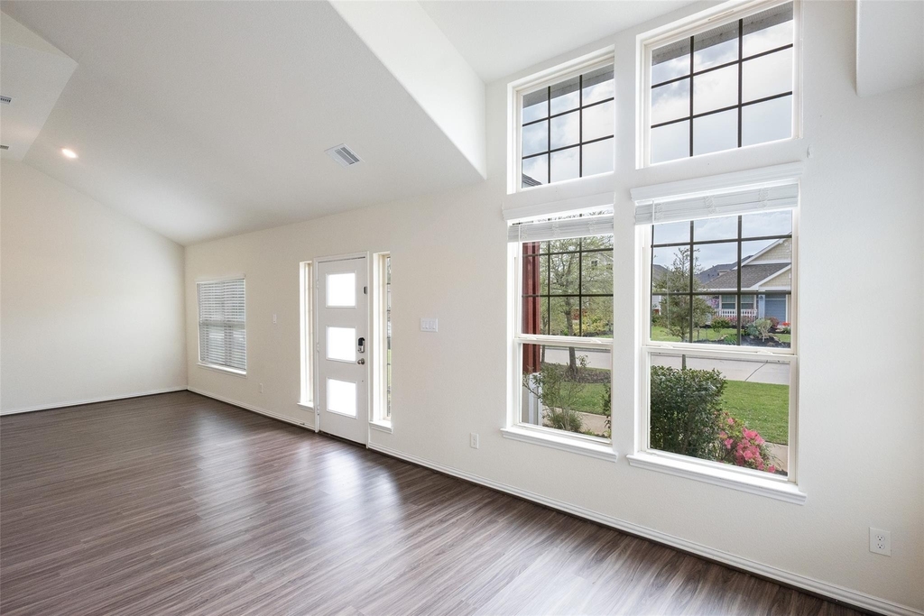 216 N Lynx Trail - Photo 5