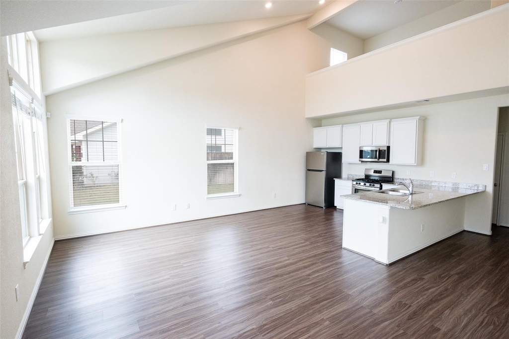 216 N Lynx Trail - Photo 3