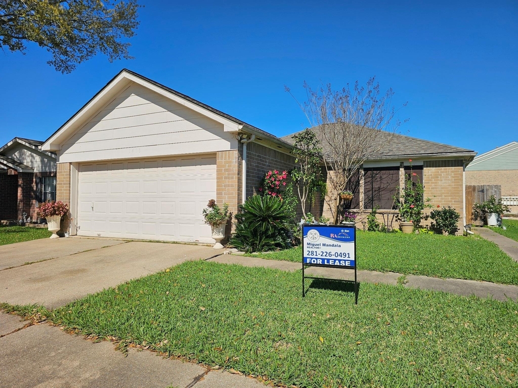 1413 Bridle Path Path - Photo 0