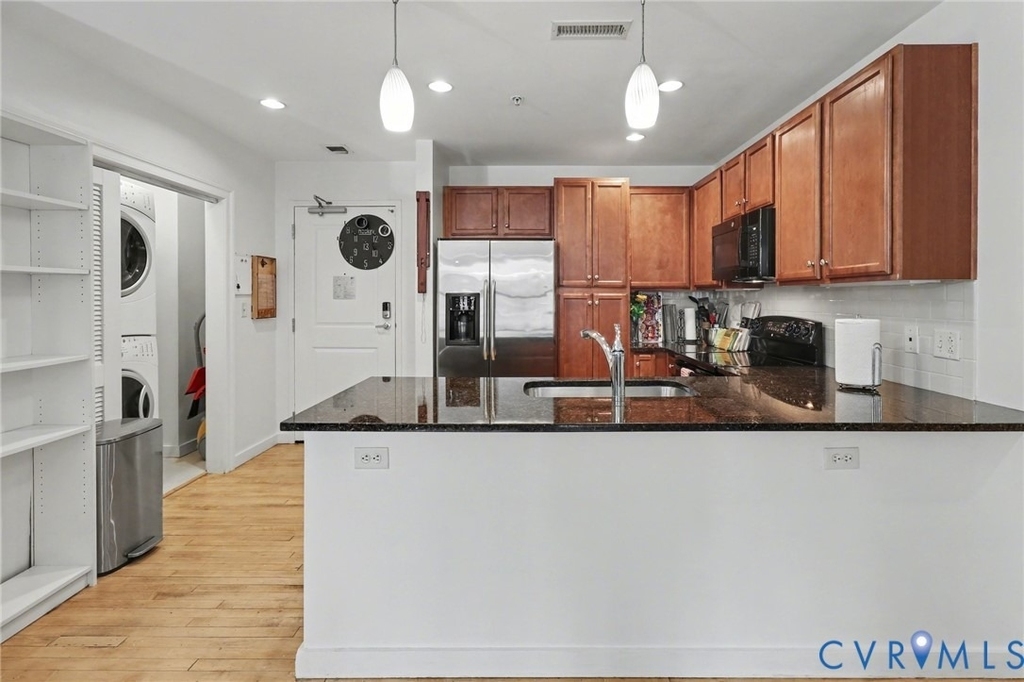 230 N 6th Street - Photo 8