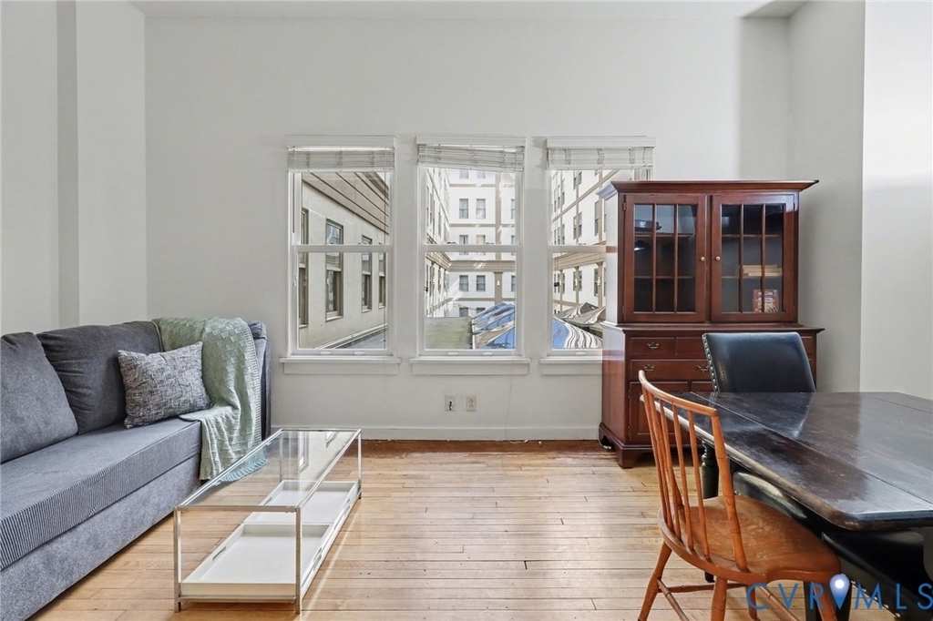 230 N 6th Street - Photo 3