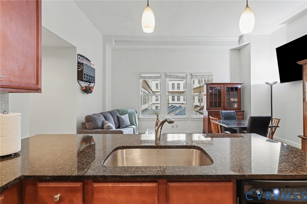 230 N 6th Street - Photo 7