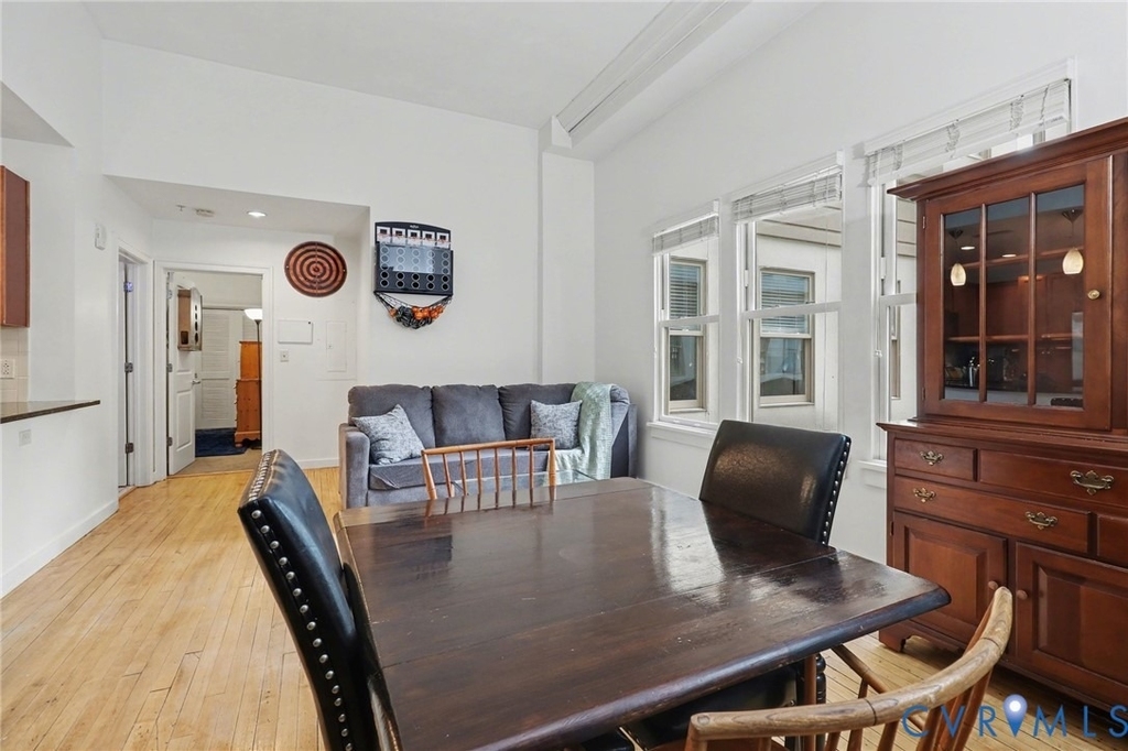 230 N 6th Street - Photo 5