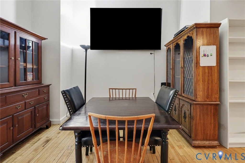 230 N 6th Street - Photo 6