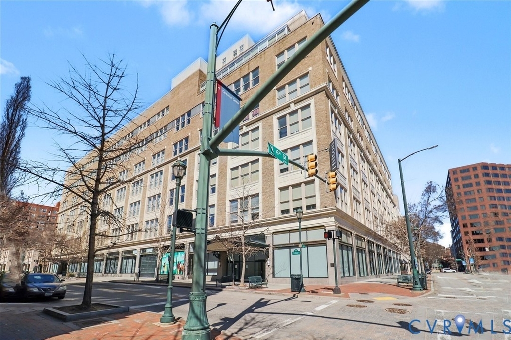 230 N 6th Street - Photo 1