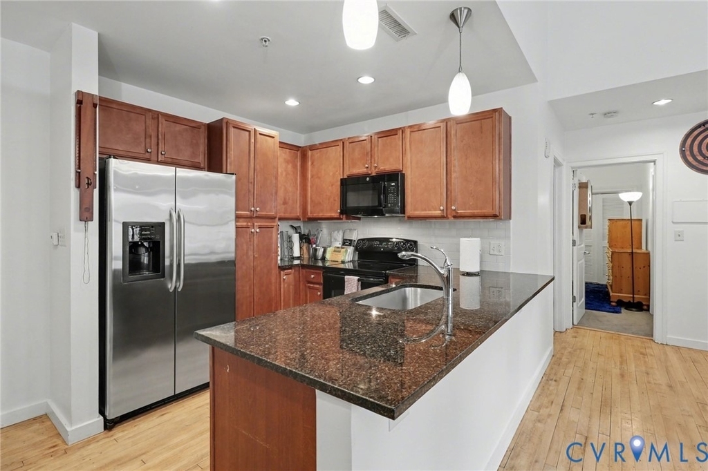 230 N 6th Street - Photo 11