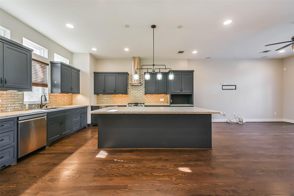 2422 Hadley Street - Photo 9